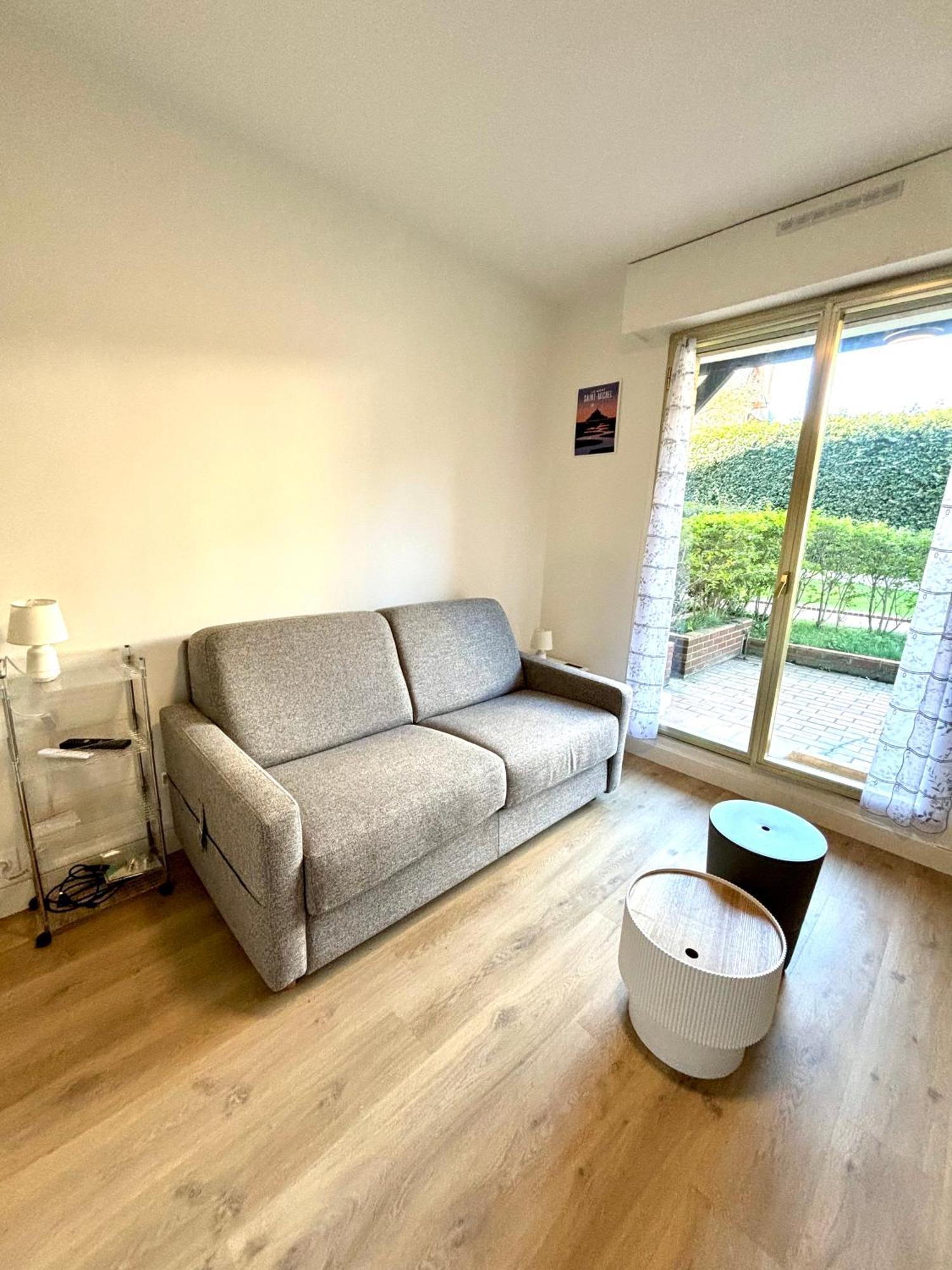 Studio En Rez De Jardin Deauville Centre Et Plage מראה חיצוני תמונה
