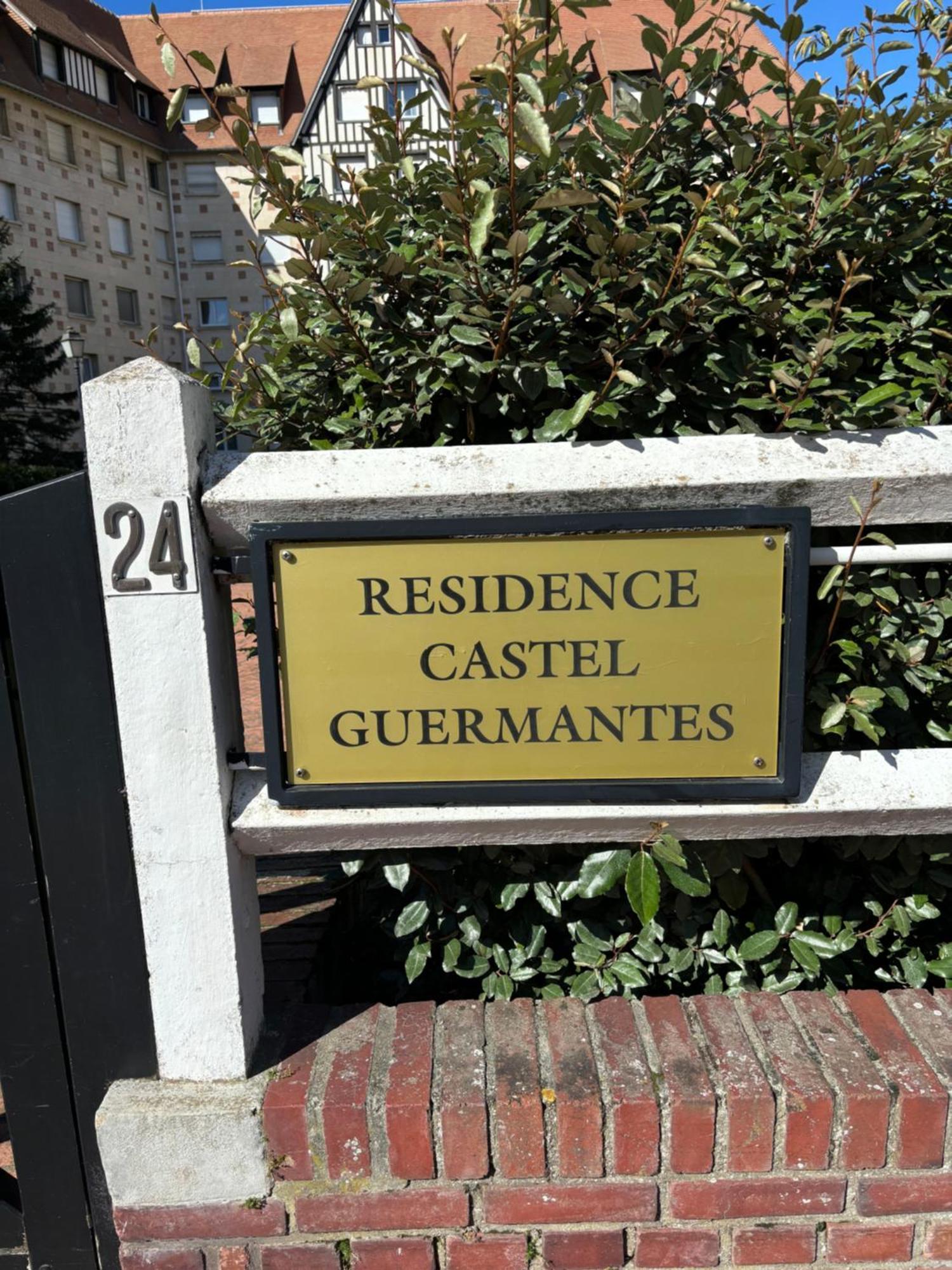 Studio En Rez De Jardin Deauville Centre Et Plage מראה חיצוני תמונה
